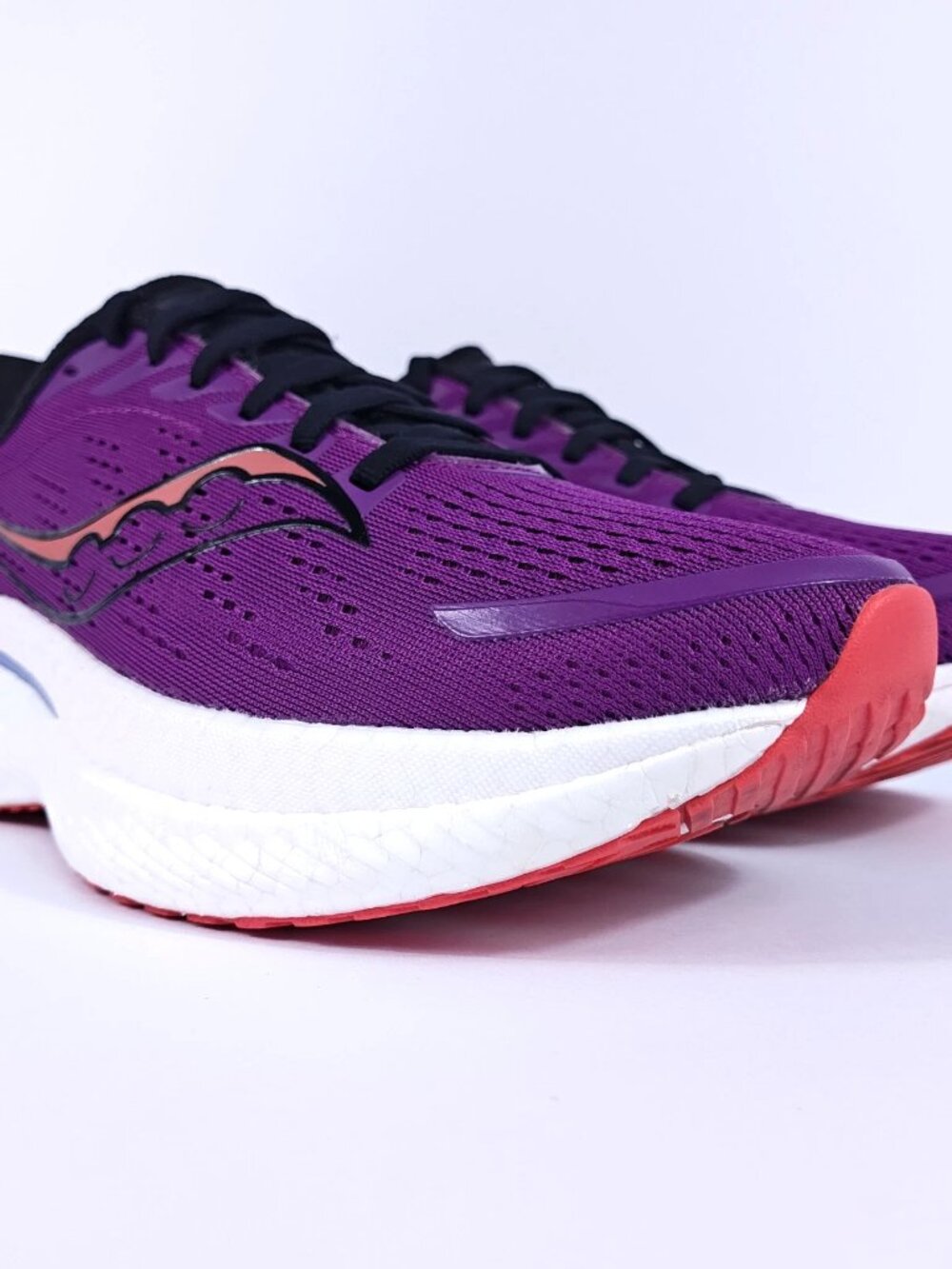 Saucony Endorphin Speed 3 Womens 9.5 Lightweight Speed Running Shoes Purple